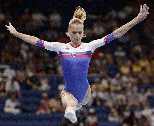 俄罗斯体操皇后,职业生涯获57枚金牌,退役后却