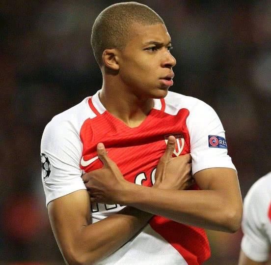 中国姆巴佩!17岁中锋晃晕欧洲后卫破门