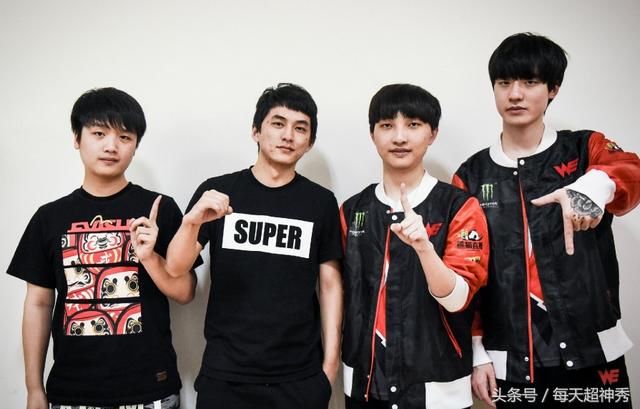 LOL韩服排位速递:Uzi偶遇WE微笑,选出霞打野