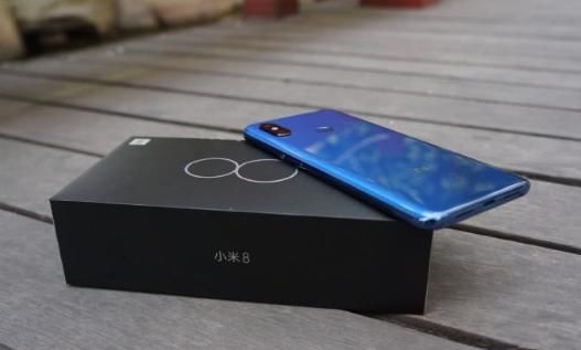 荣耀V10:NFC+无刘海+麒麟970,直降800元,小