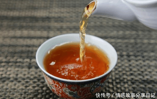 小两口新婚夜里,新娘却大骂男方骗婚,原因是他