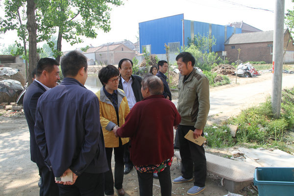 徐州市质监局刘红梅局长到睢宁县沙集镇开展"百千万"走访活动