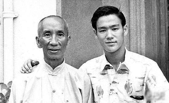 李小龙曾因血统和肤色遭歧视,美国人问其是哪