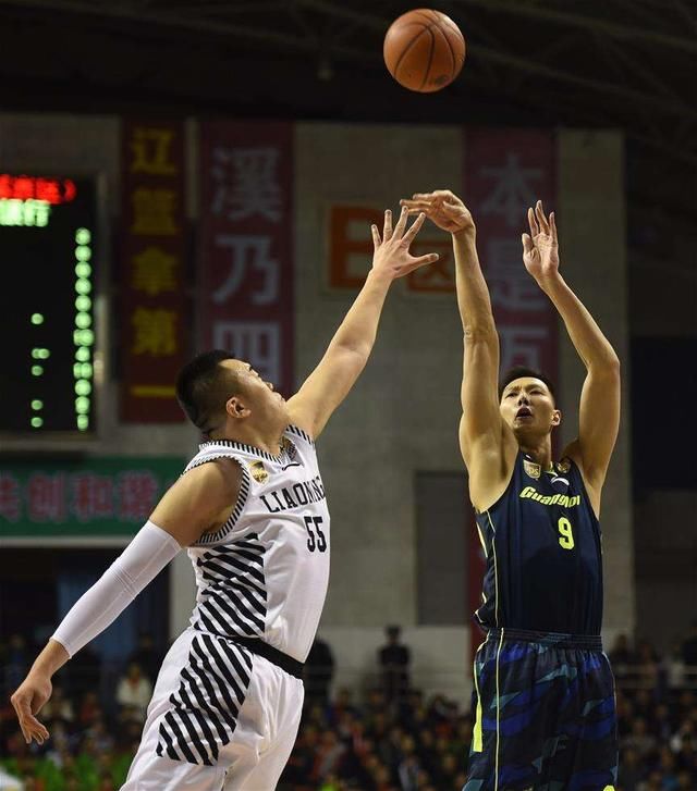 CBA联赛半程数据统计丁彦雨航得分第18,易建