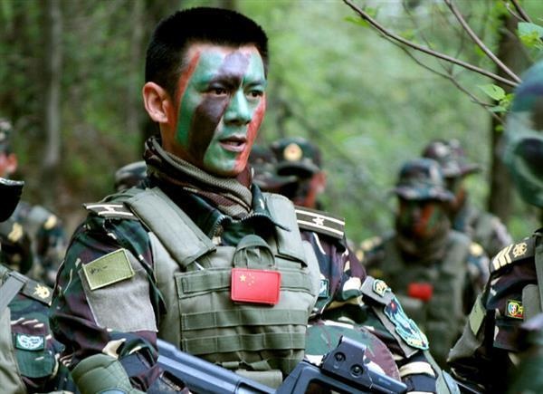 先后参演了《我是特种兵》《射天狼》《雪域雄鹰》《特警力量》等等