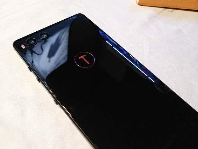 锤子坚果R1手机开箱简评!坚果Pro3跌至47元!