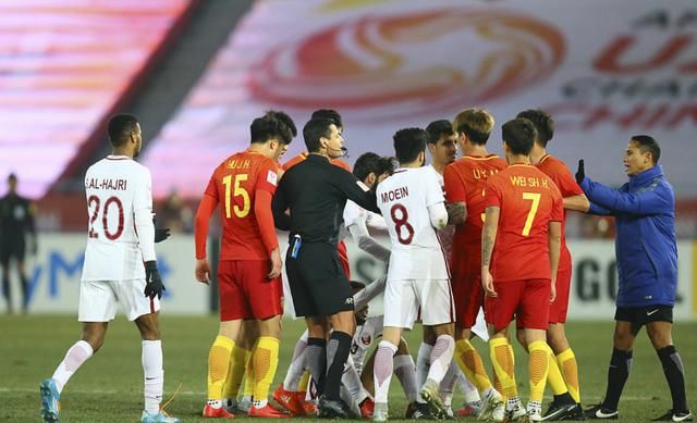 好消息!亚足联将处罚伊朗裁判法加尼,球迷说罪