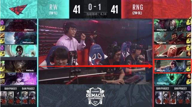 英雄联盟:德杯走A怪下路亚索打爆RW,是司马老