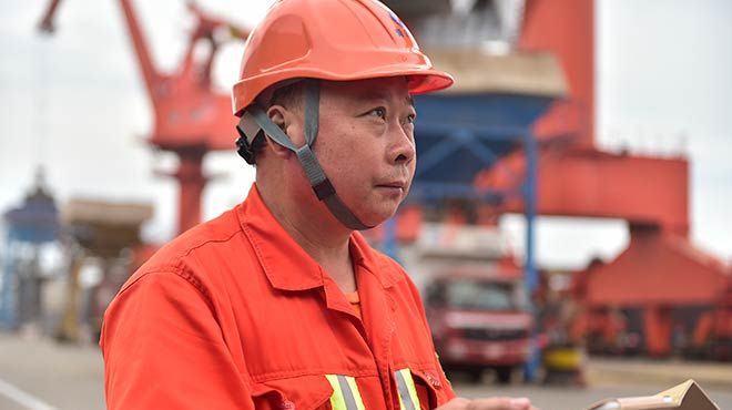 “点子大王”皮进军:四次刷新港口装卸世界纪录 “点子大王”皮进军:四次刷新港口装卸世界纪录