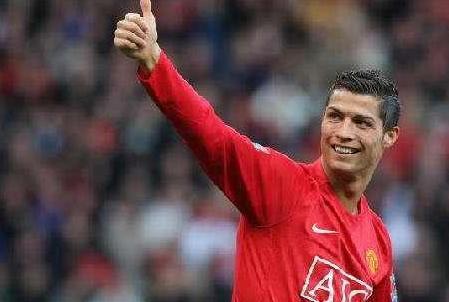 英超历史单赛季进球最多的八位球星,希勒、C罗