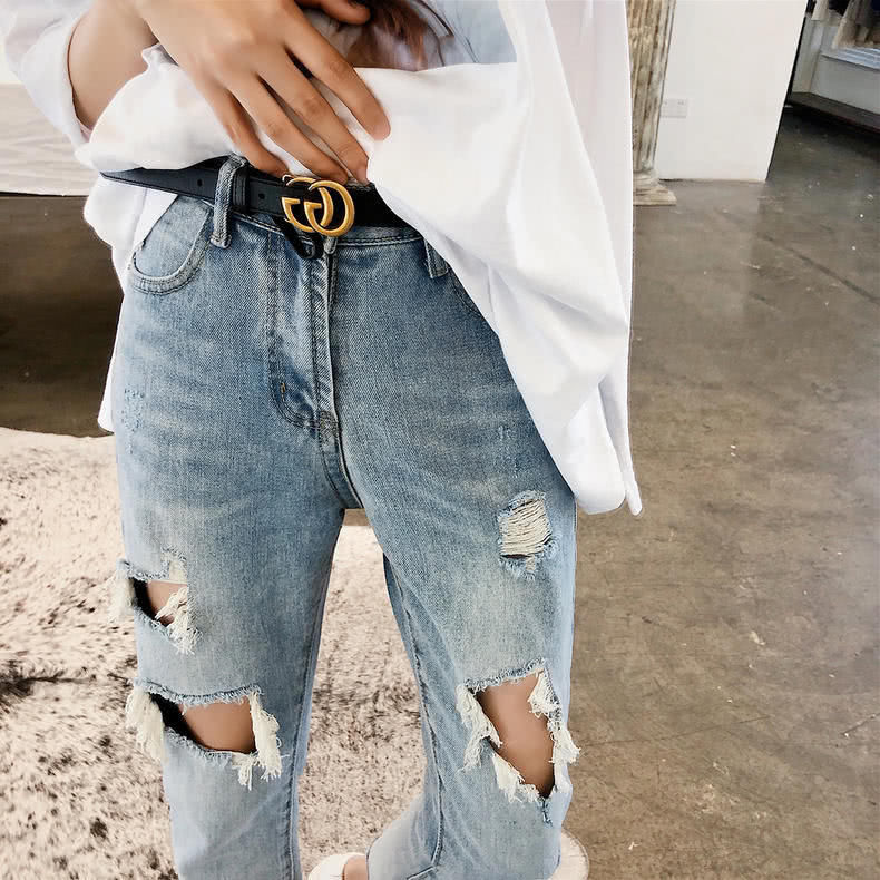 破洞牛仔裤,把姑娘的个性甩给你看