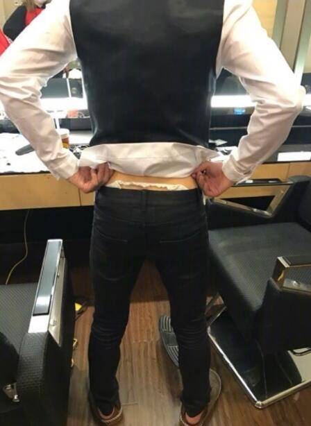 薛之谦穿成人纸尿裤,竟还被撕烂了(图)