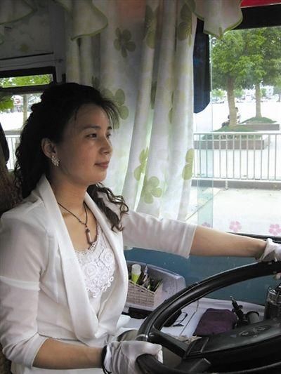 为什么公交车公司招司机难?10年老司机