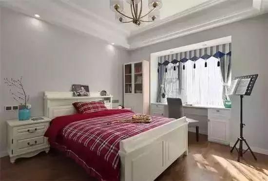 飘窗改成书桌 飘窗改成书桌