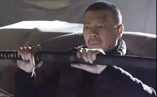 冯小刚微博怒骂崔永元:你告密,我撕烂你的嘴!