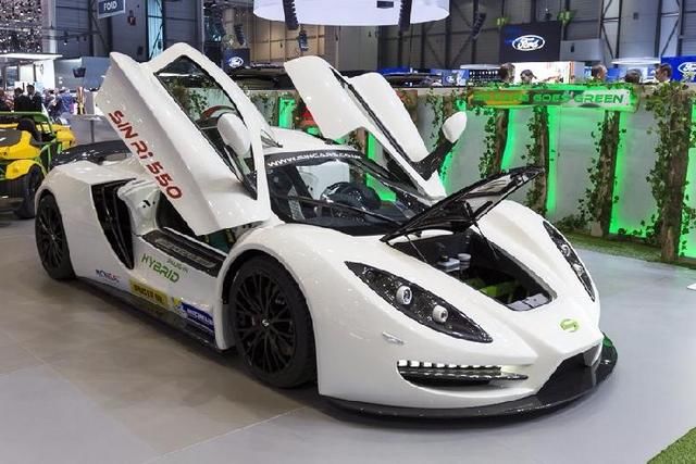 触碰未来 飞行汽车亮相日内瓦国际车展-北京时间