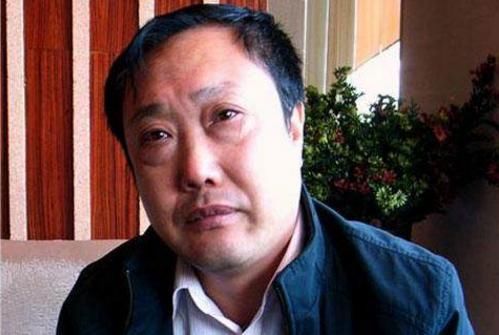 村干部不容易,今年要提高农村村干部待遇,农民