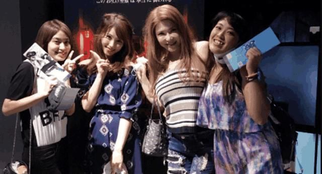 苍井空后又一女优结婚 刚被求婚就已怀孕 称老公接受她的一切 雪花新闻 苍井空后又一女优结婚 刚被求婚就已怀孕 称老公接受她的一切 雪花新闻