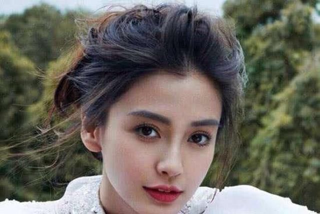 当168cm的杨颖遇上158cm的张韶涵,网友:谁谎