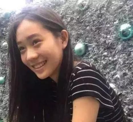 扮演苗翠花一举闻名,甩谢贤踢秦祥林,天生残疾