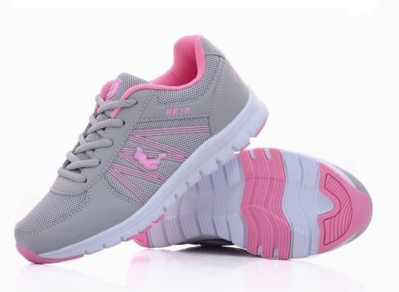 心理测试:你认为哪双运动鞋适合跑步?测出你的