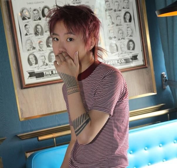 窦靖童赚钱能力超王菲,下巴纹身竟然是为了李嫣