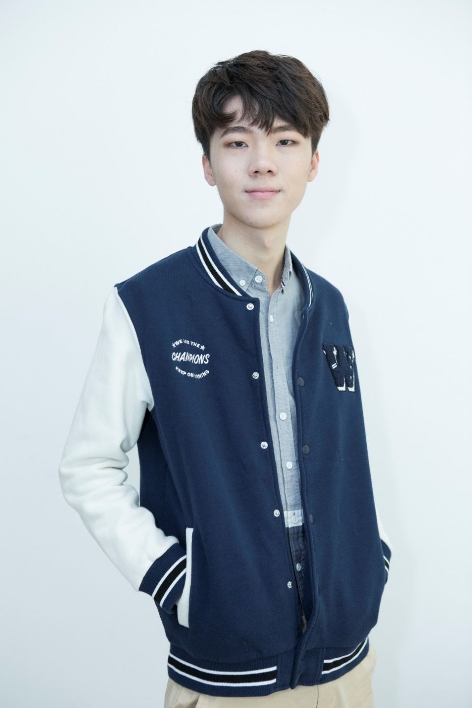 王者荣耀:最强狙击虎牙小五,把游戏玩成了一场