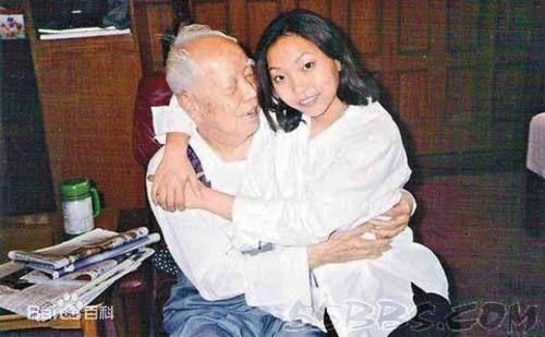 从时装周看世界顶级名媛舞会 时尚界的门槛究