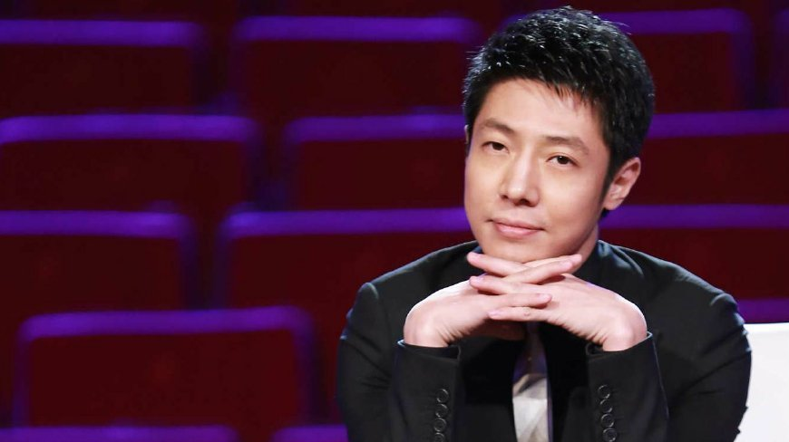 又一央视主持人出幺蛾子,撒贝宁被人民日报点