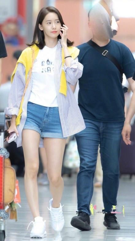 郑秀晶165,林允儿168,两人同炫腿,却是大象腿