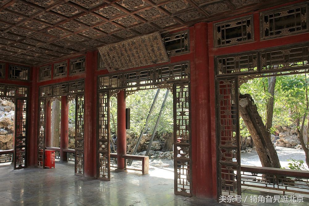 紫禁城内的四座皇家花园中目前只有两处完全对