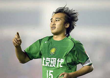 盘点中国足坛10大金左脚!最强一人齐名贝利