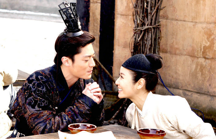 霍建华表白林心如520虐狗 胡歌的微博炸了_北京时间