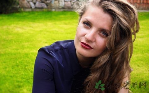 酒后右腹部胀的原因