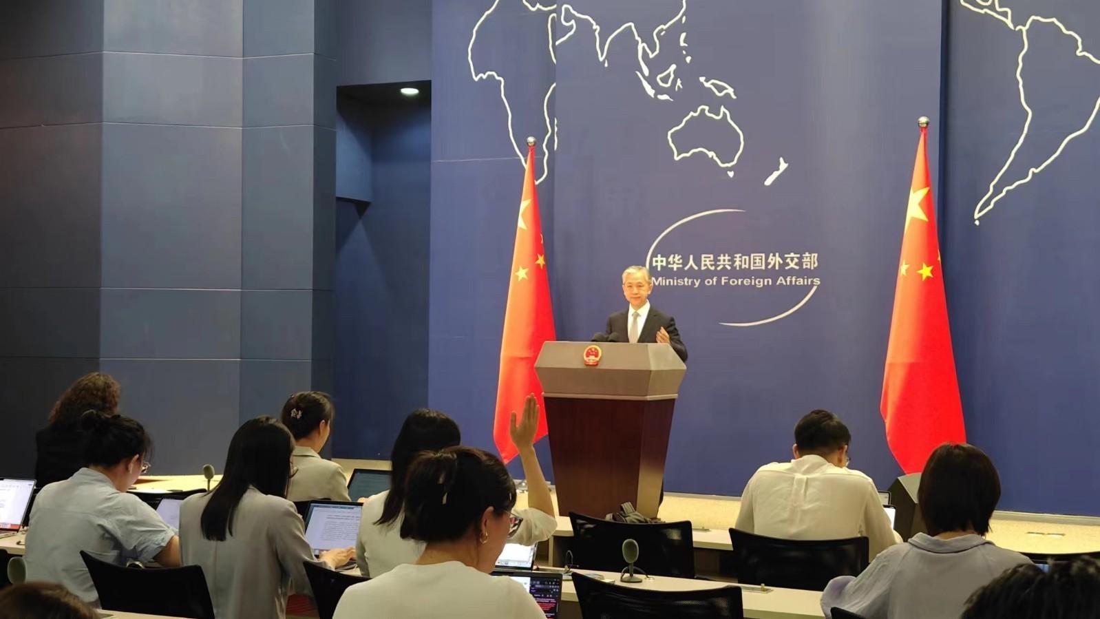 外交部:中方愿同美方加强人工智能领域交流合作 外交部:中方愿同美方加强人工智能领域交流合作