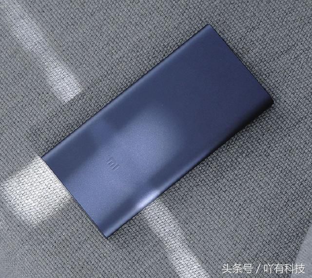 玩吃鸡游戏手机没电怎么办?这或许是个不错选