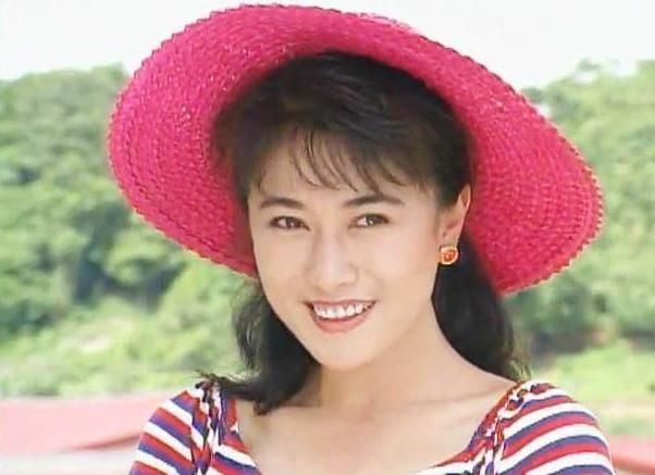 逃税漏税的不止范冰冰,她为此坐了一年半的牢