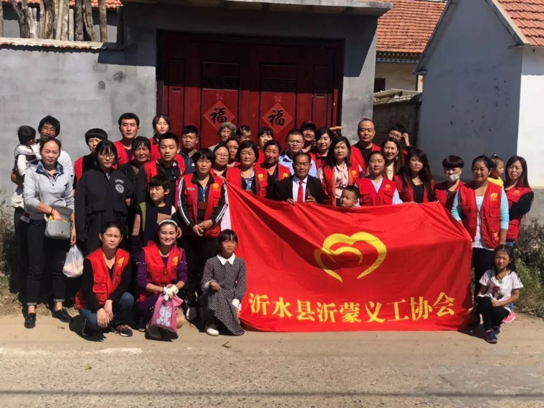 可怜!沂水50天的小宝宝,浑身是伤,父母和奶奶都