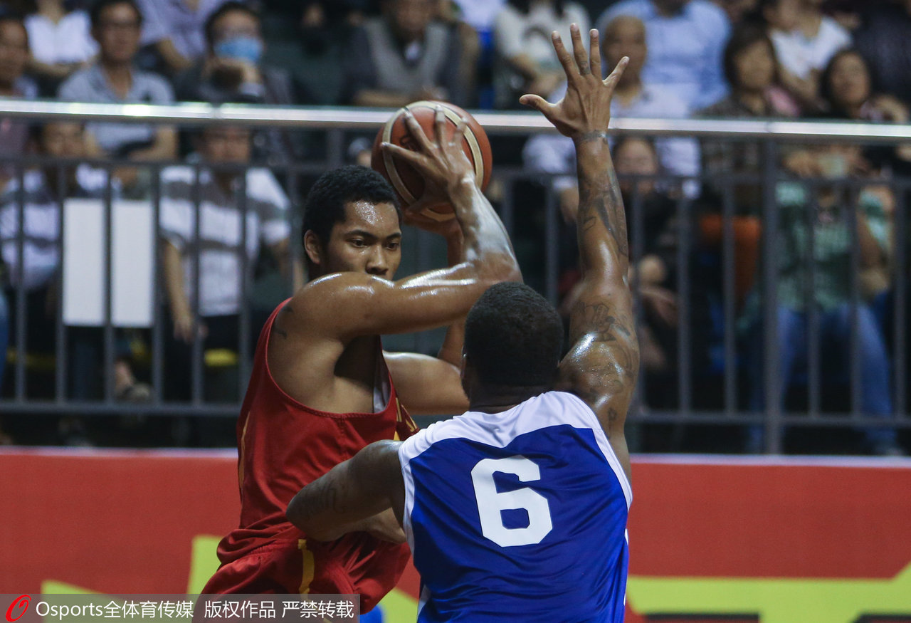 热身赛-国奥胜美国联队 赵岩昊21分混血中锋6分