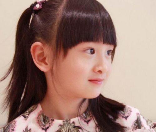 来说说黄磊女儿黄忆慈和田亮女儿田雨橙近照