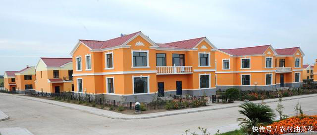 农村在合并万人村,就是建几座楼,有的还需要买