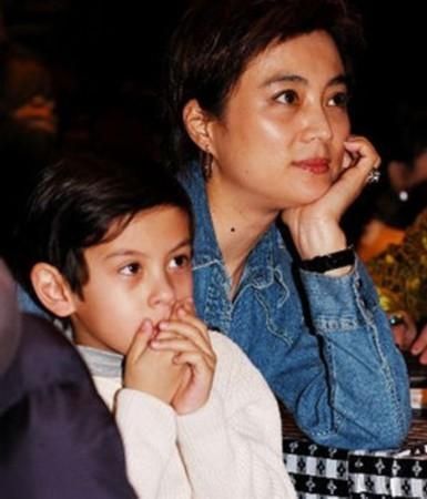 袁立宁静李玲玉,嫁老外的女星为何都离婚了