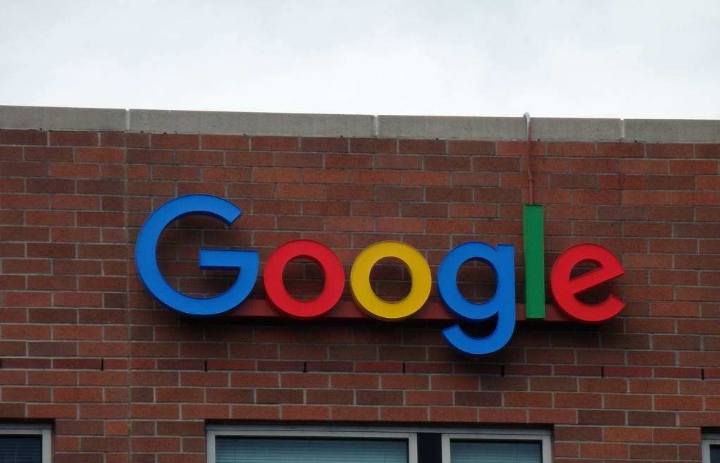 全球首家市值破万亿美元企业诞生,世界前五大