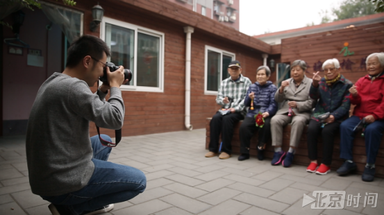 【一封家书】莫道桑榆晚 用镜头记录父母美好瞬间 【一封家书】莫道桑榆晚 用镜头记录父母美好瞬间