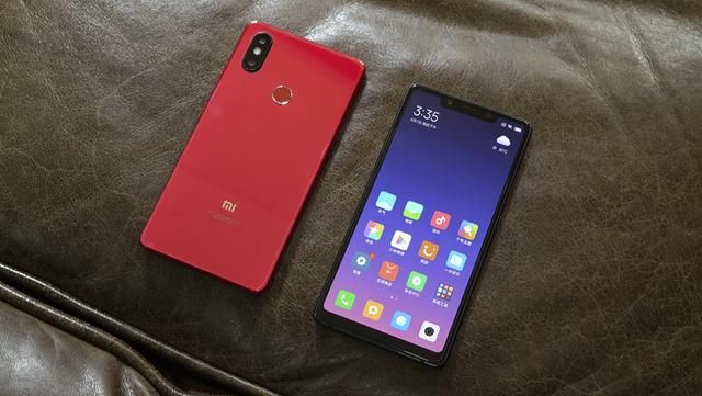 告别耍猴,18天小米8系列出货量破100万台!