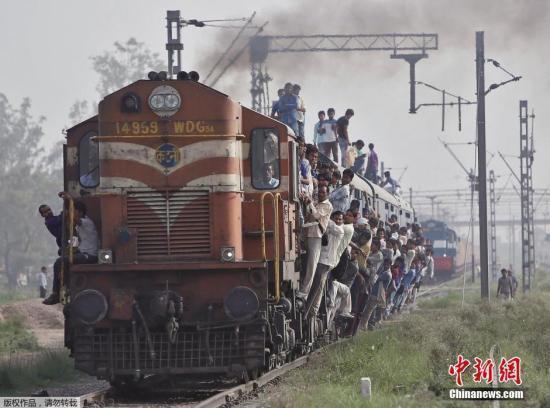印度高铁图片