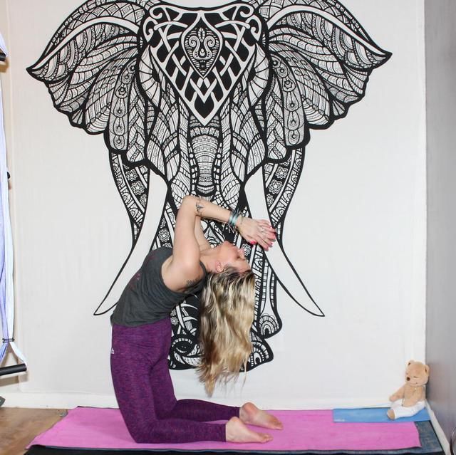 练瑜伽就纤腰细腿!臀部翘了,肚子也瘦了!