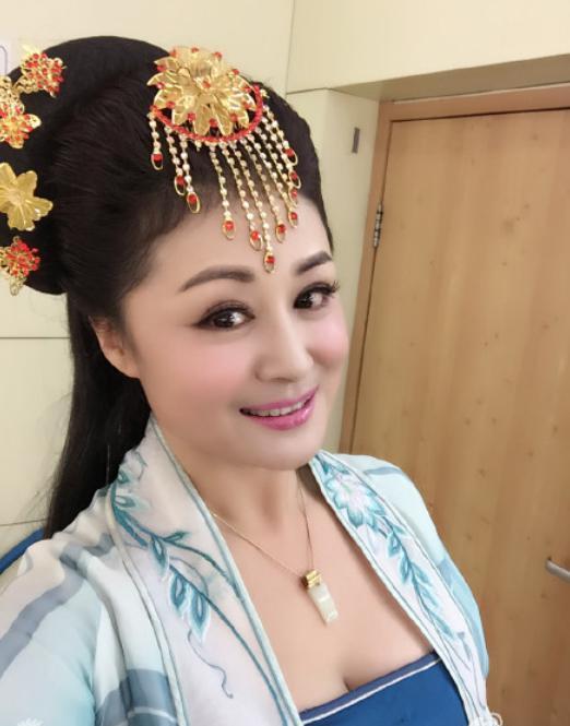 《乡村爱情》谢大脚于月仙罕见古装照首曝光