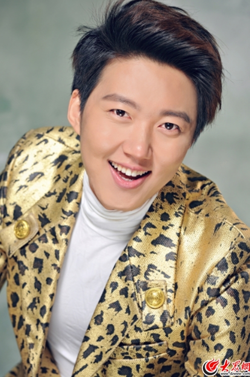 作品《黑怕不怕黑》《斯大林街》《memory》《抬起头来》《nacho》