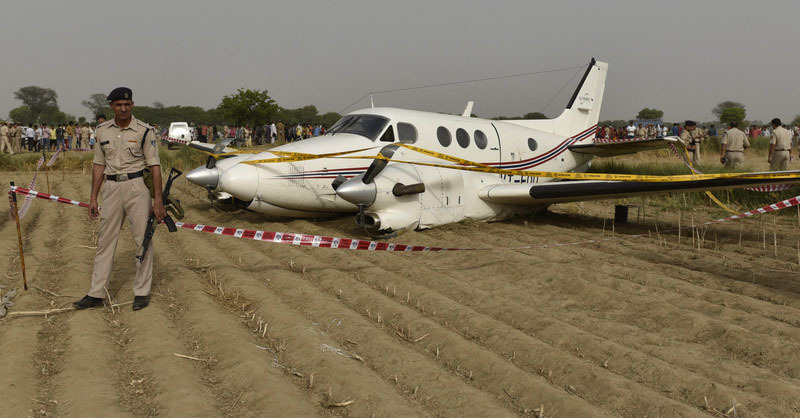 印度一架空中救护飞机因引擎故障迫降